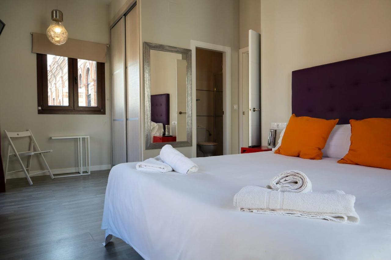 Triana Suite Dreams Seville Luaran gambar