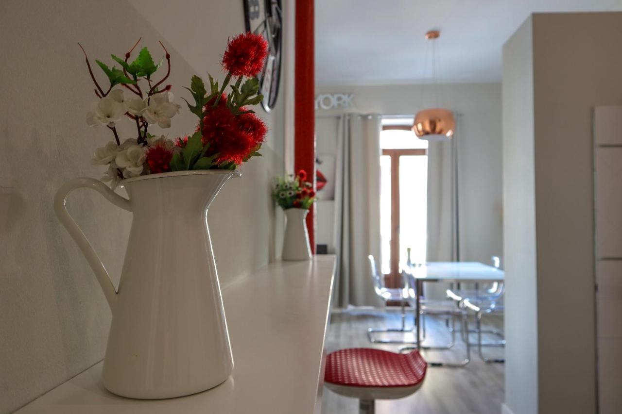Triana Suite Dreams Seville Luaran gambar